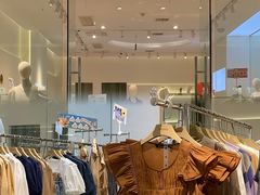 -王府井奥莱临潼小镇(临潼店)