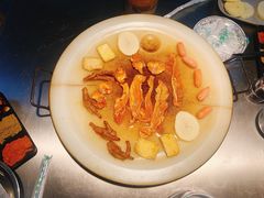 -冰冰龙虾·江湖菜·花园江景餐厅