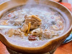 -威邵鸡煲(西华路总店)