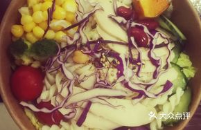 Rock-Roasted Chicken Breast Salad