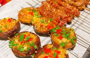 Bennan Garlic with Large Mushrooms