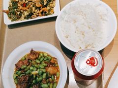 -老乡鸡(西岸凤巢店)