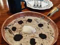 黑松露温泉蛋烩饭-I HOLIC艾豪丽披萨(KKone店)