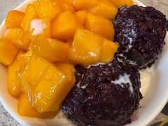 芒果白雪黑糯米-小团圆糖水铺(襄阳南路店)