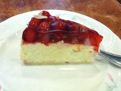 草莓奶酪蛋糕-凯宾美食廊Kempi Deli·凯宾斯基饭店(亮马桥路店)