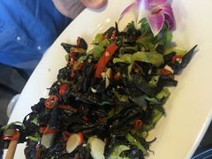 -菌海森林·非遗野生菌火锅(西山区滇池路摩根道店)