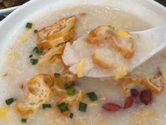 荔湾艇仔粥-卓粤拉肠(红庙店)