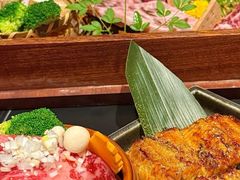 -山川小町·极番烧肉(新地假日广场店)