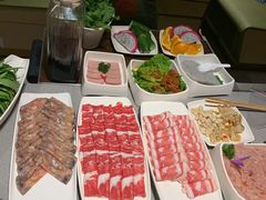 -海底捞火锅鲜切牛肉主题店(长寿路店)