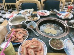 -锤头鲨毛肚海鲜烤肉自助餐厅(国购广场店)