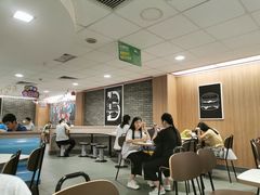 大堂-麦当劳(中唱大厦店)