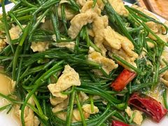 -乡村馕坑肉·烧烤·新疆菜·本地人更爱吃(阿勒泰首店)