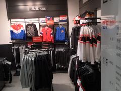 -NIKE佛山胜利换季优惠店
