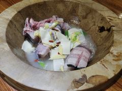 -滇香肴·云南菜蒸汽石锅鱼(云南北路店)