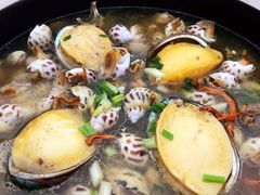 鲍鱼花螺鸡煲-吉品莞家·鲍鱼鸡煲(东莞店)