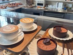 -VERIE BAKEHOUSE