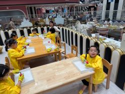-奈尔宝家庭中心·亲子餐厅(鄞州万达店)