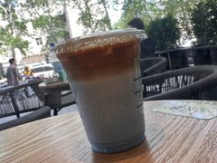 -星巴克臻选(华堂·新辰汇店)