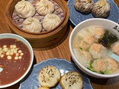 -鑫震源·苏式大虾生煎(山塘街店)