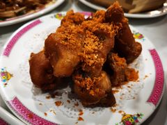 避风塘牛蛙-东鑫记港式茶餐厅(南京东路店)