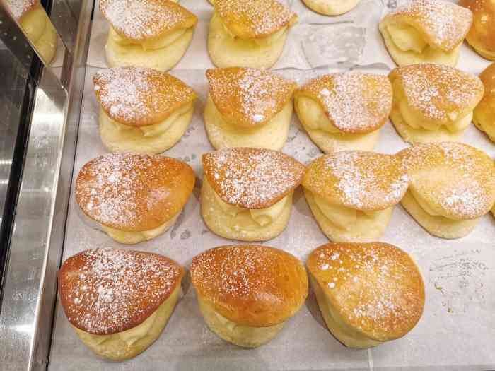 21克拉面包(金鼎利群店)-"非常喜欢的一家面包店,在青岛有四五家分店.