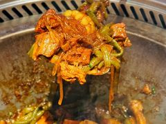 -山河屯铁锅炖(哈西站店)