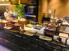 -元素自助餐厅·生蚝·海鲜·刺身(萝岗汇华希尔顿逸林酒店)