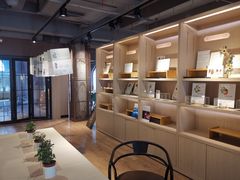 -光海书局(南京东路第一百货店)