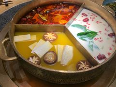 -湊湊火锅·茶憩(郑州绿地新都会店)