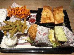 -The Habit Burger Grill 哈比特汉堡(复兴soho店)