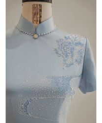 -租旗袍租礼服馆