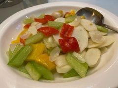 彩椒西芹鲜淮山-益健名厨海鲜城(夏湾店)