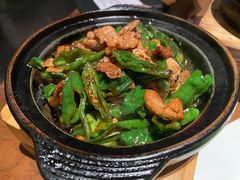 天柱山辣椒炒黑毛猪肉-山里亲戚(淞虹路店)