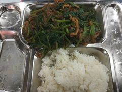 菠菜肉丝-首都师范大学-本部食堂