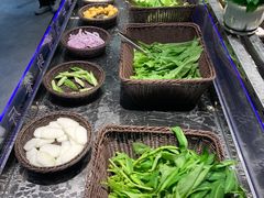-牛里牛气· 榴莲海鲜鲜牛肉自助火锅·烤肉(横岗店)