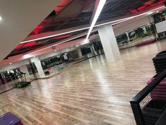 -格易美游泳馆健身房(新昆仑店)