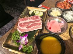-香猪坊韩国烤肉专属门店(魏公村店)