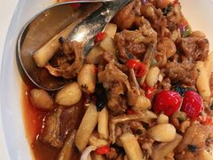 紫苏香辣牛蛙-凤凰湘语·海派湘菜(浦东旗舰店)