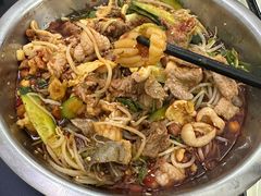 -周良天山牛杂城(天山路总店)