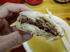 -闫家驴肉火烧(五四店)