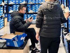-首创奥特莱斯(西安店)