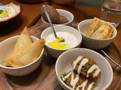 小吃拼盘-ELI FALAFEL Lebanese&Mediterranean黎巴嫩美食(富城路店)