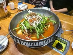 -喇喇排骨火锅·传统韩式脊骨汤(望京西园总店)