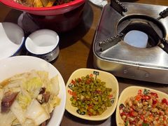 -富正毅三下锅·湘西韵味(天门山索道店)