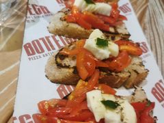 -BOTTEGA意库(中骏世界城店)