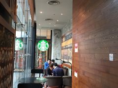 大堂-星巴克臻选(呼和浩特维多利摩尔城店)