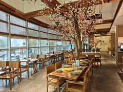 -蜜桃餐厅·伴山(湖滨商业街店)