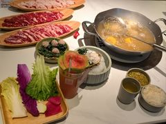 -左庭右院鲜牛肉火锅(金山万达店)