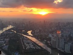 -广州塔卢特斯法国旋转餐厅