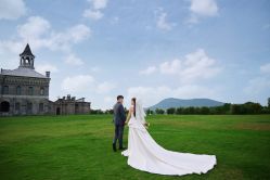 -雪中彩影婚纱摄影·微光艺术中心